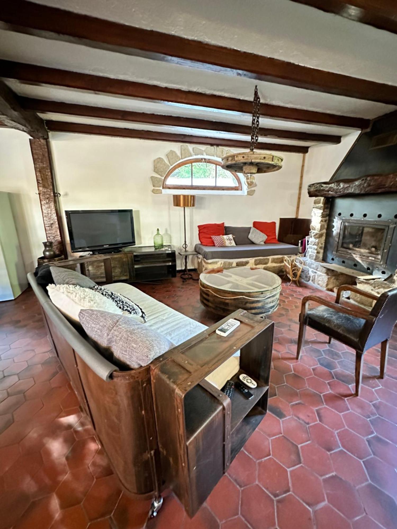 Villa Au Coeur Du Vignoble Cognacais Gondeville Exterior foto
